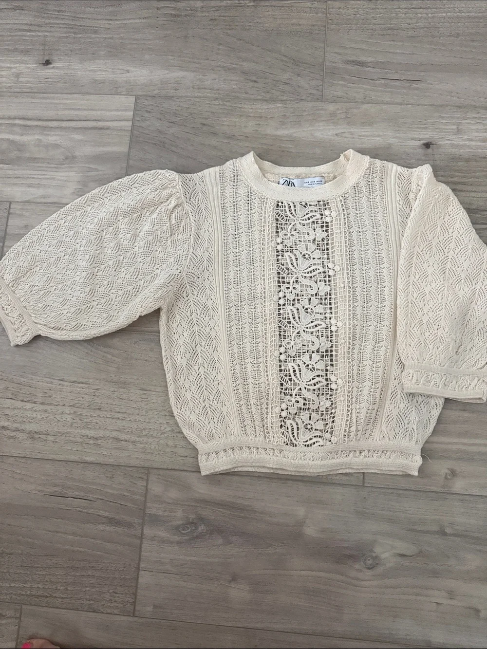 Zara Cream Crochet Lace Knit Top